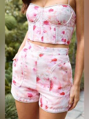 HELLO MOLLY Gardens of Paris Pink Floral Set (Bustier + Shorts) medium